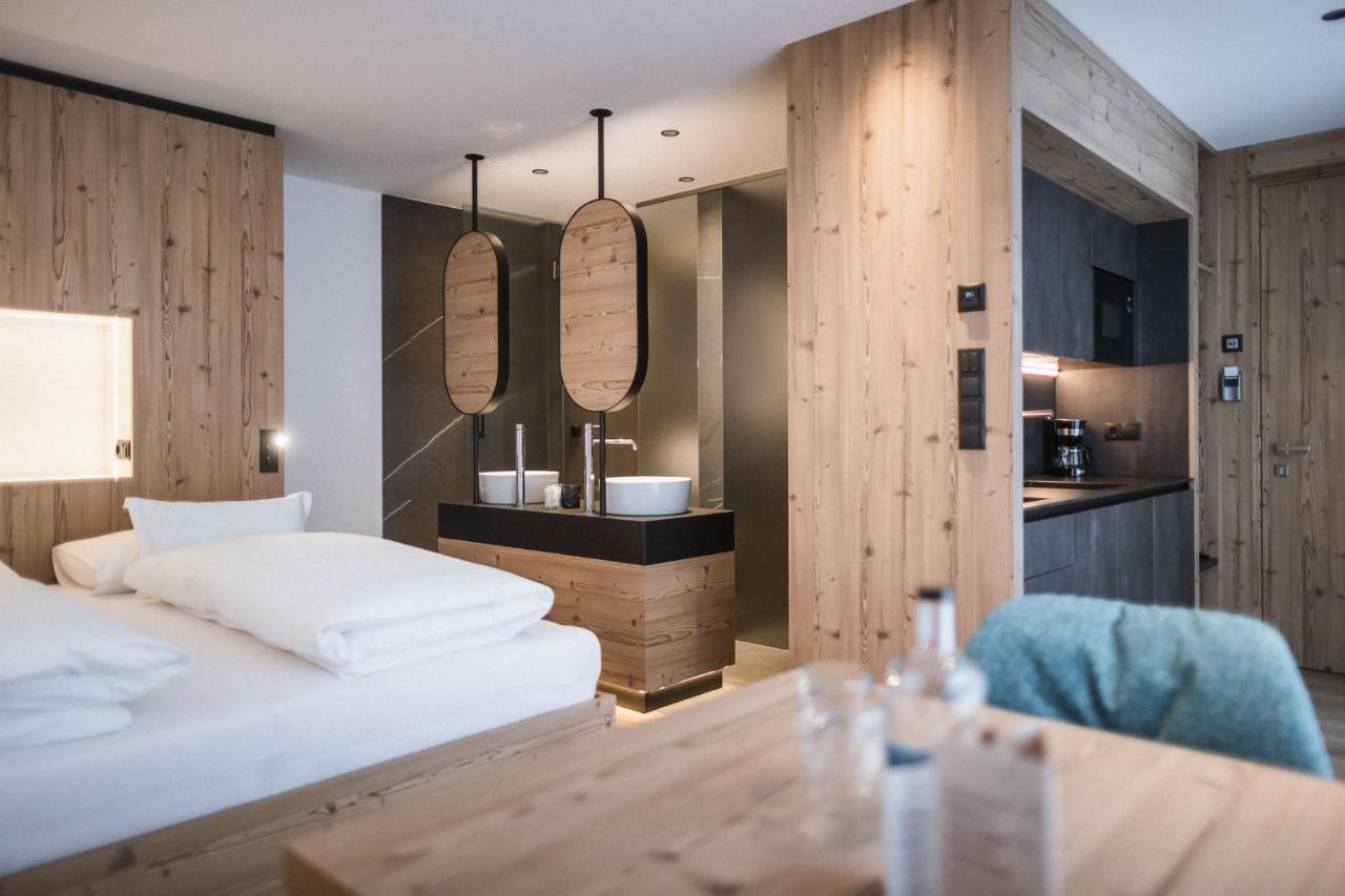 Ahrianova Apartment กัมโปตูเรส ภายนอก รูปภาพ
