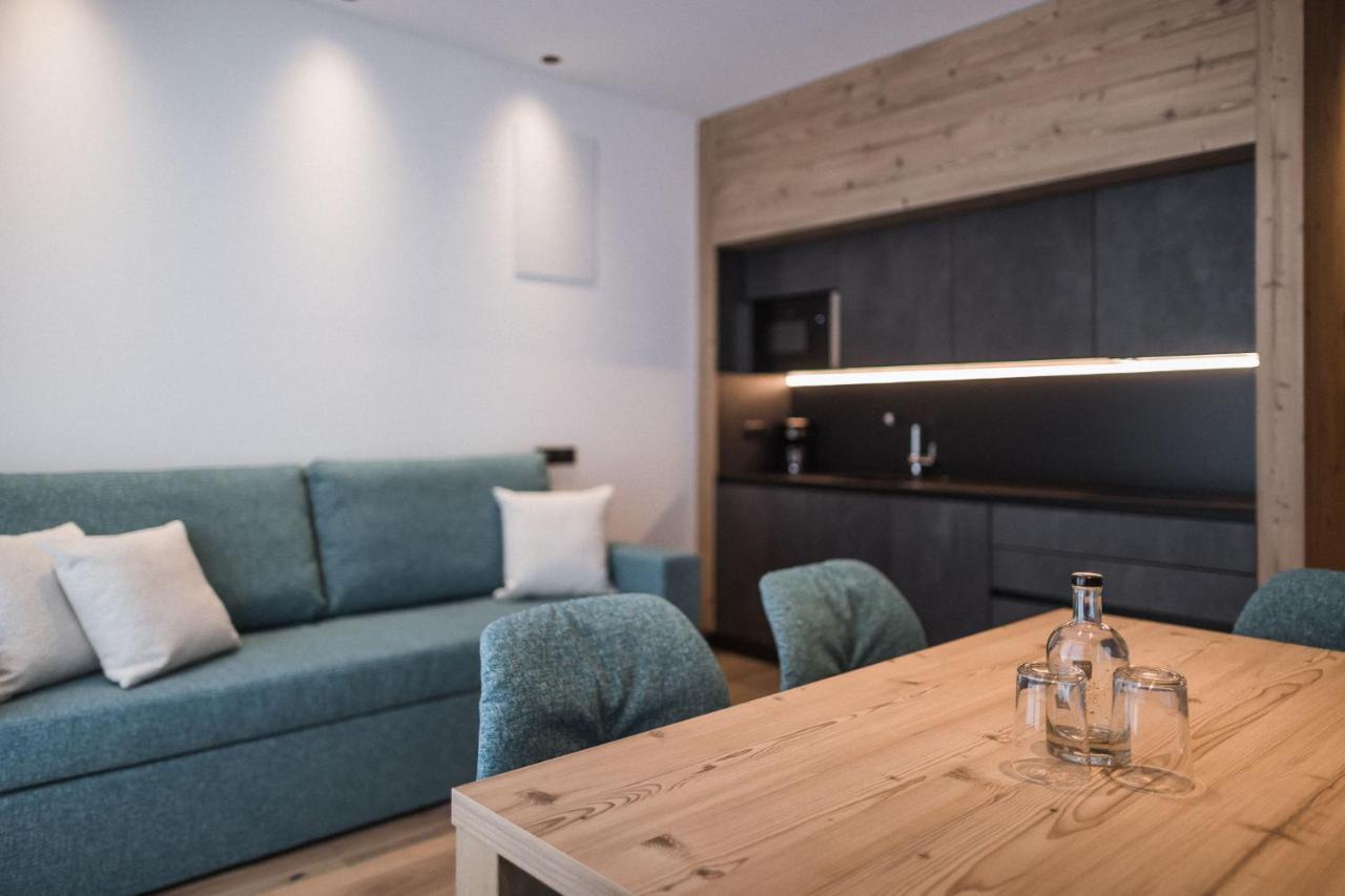 Ahrianova Apartment กัมโปตูเรส ภายนอก รูปภาพ