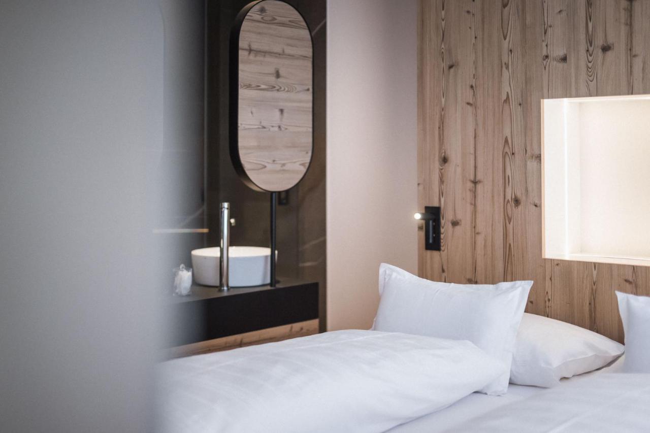 Ahrianova Apartment กัมโปตูเรส ภายนอก รูปภาพ