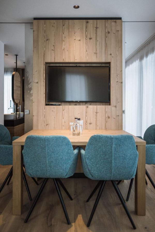 Ahrianova Apartment กัมโปตูเรส ภายนอก รูปภาพ
