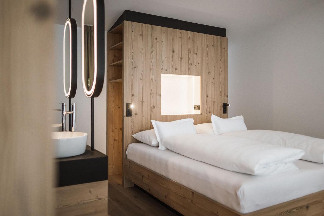 Ahrianova Apartment กัมโปตูเรส ภายนอก รูปภาพ